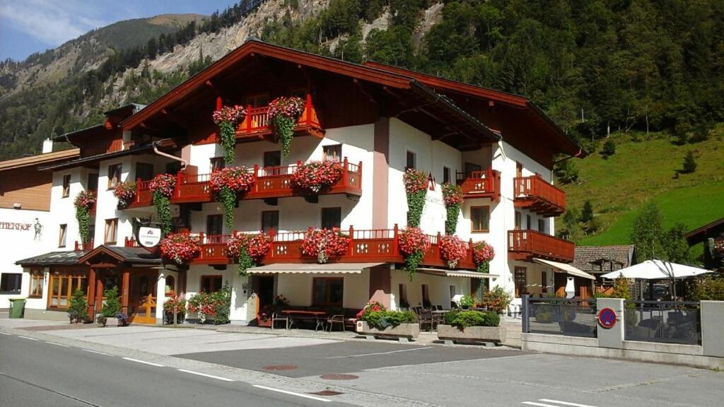 Hotel Unterkraemerhof Fusch an der Grossglocknerstrasse Extérieur photo